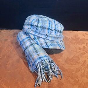 D&Y Hat and Scarf Set OS